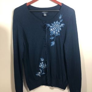 - Lucky Brand Floral Button-Up Sweater, XL, B7